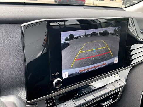 Used 2025 Toyota Camry LE FWD image 30