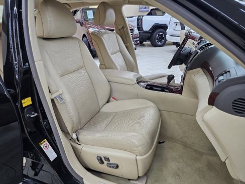 Used 2012 Lexus LS 460 Luxury image 20