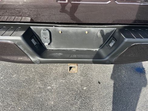 Used 2018 Ford F150 XLT w/ Equipment Group 302A Luxury image 14