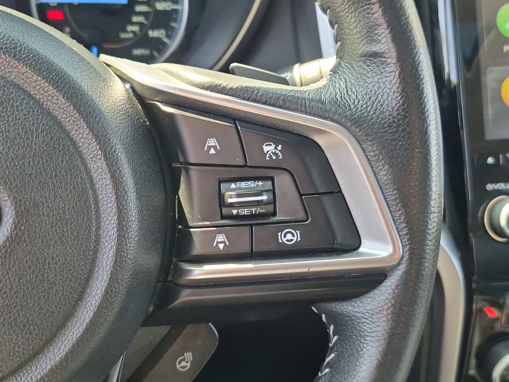 Used 2022 Subaru Ascent Limited w/ Technology Package AWD/4WD image 18