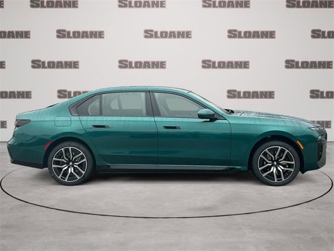 New 2026 BMW 750e xDrive image 6