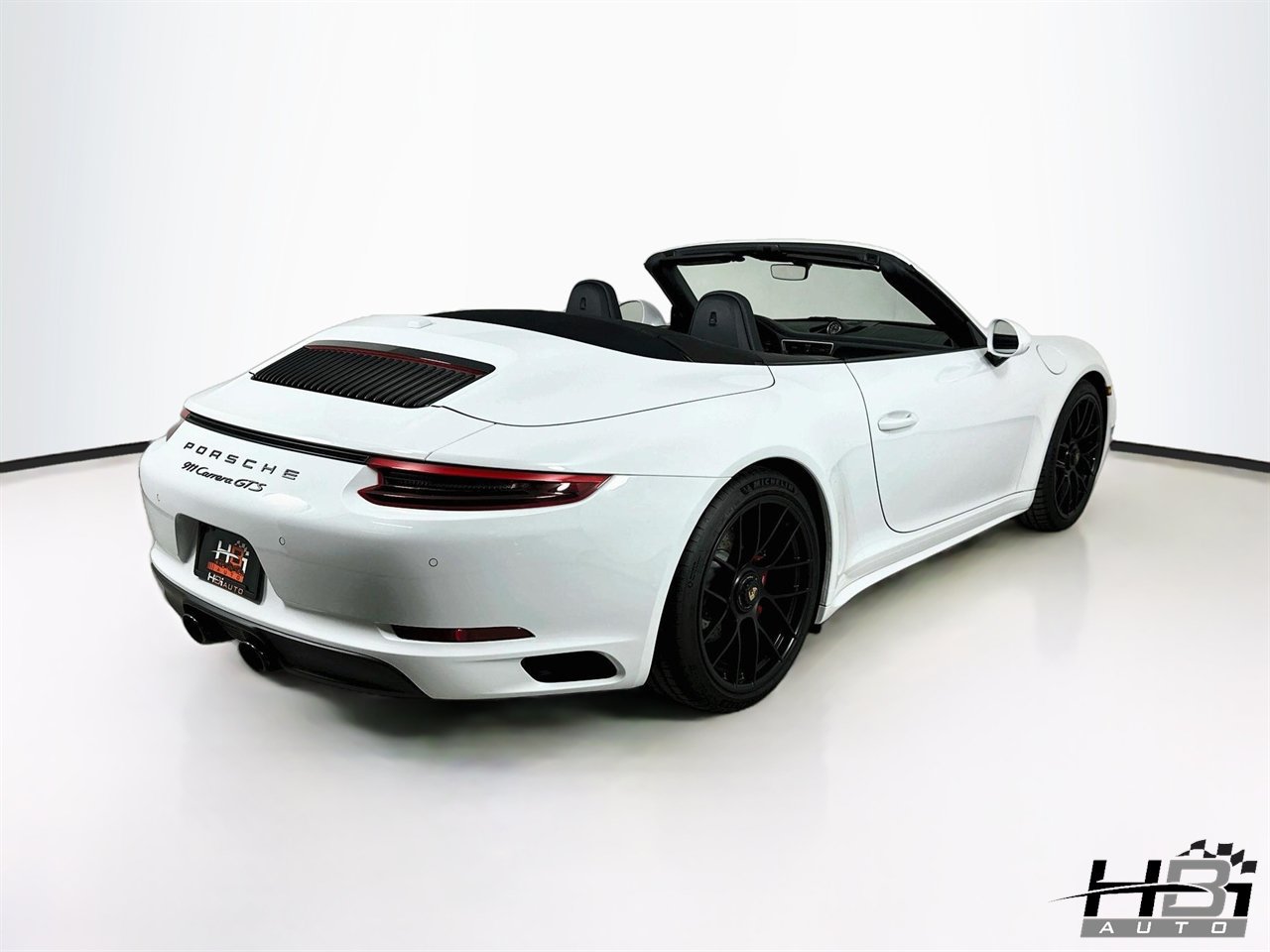 Used 2018 Porsche 911 Carrera GTS RWD image 25