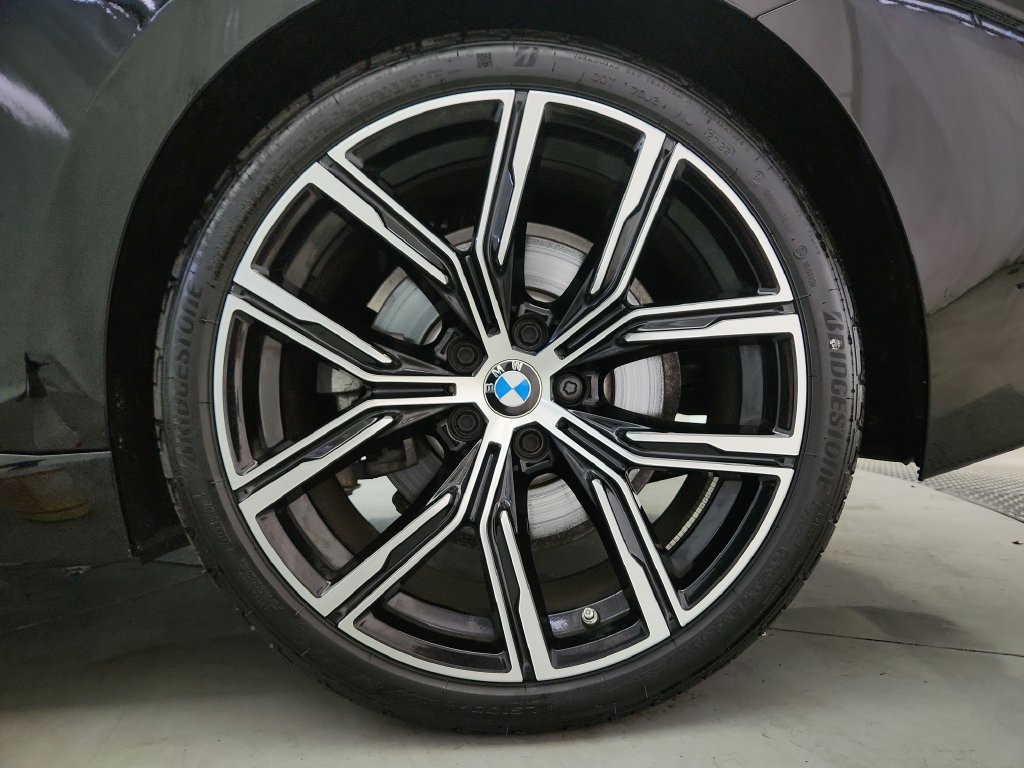Used 2023 BMW 230i xDrive Coupe w/ Premium Package AWD/4WD image 36