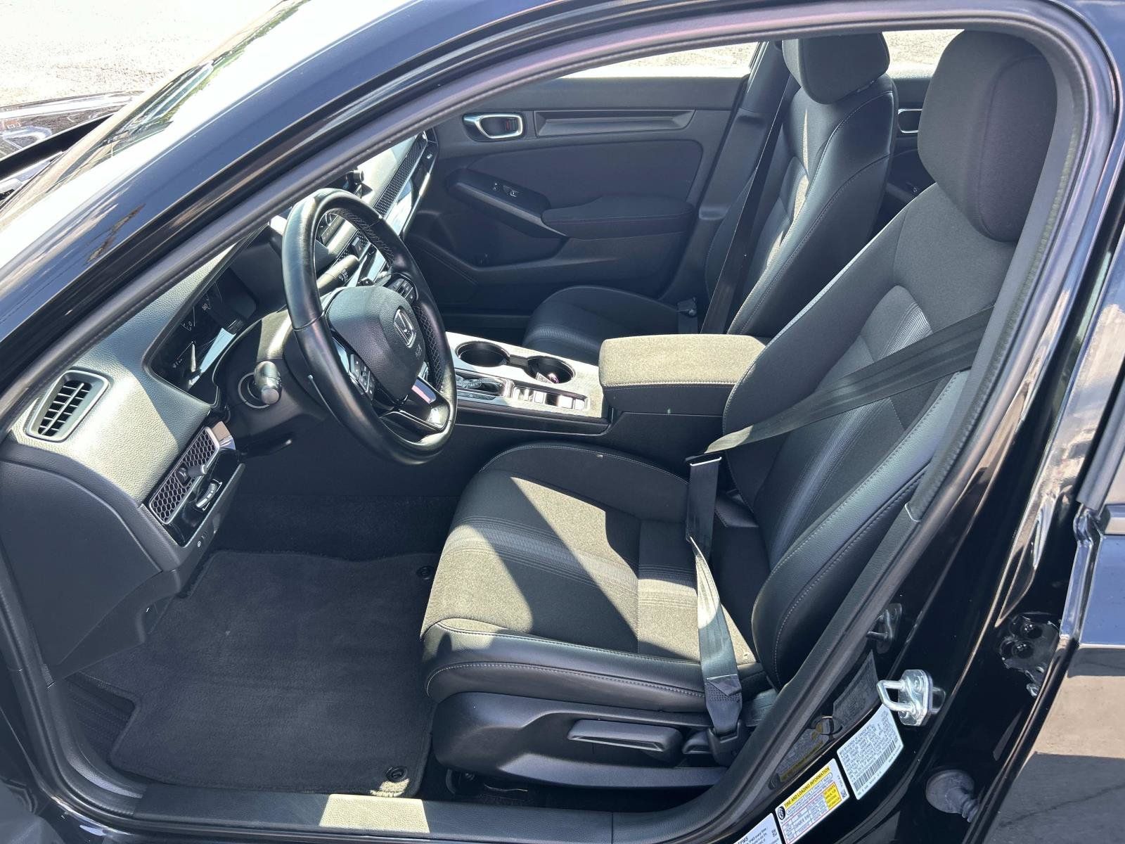 Used 2025 Honda Civic Sport image 22