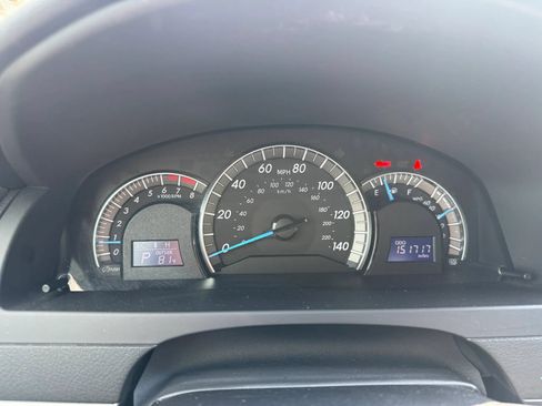 Used 2013 Toyota Camry SE FWD image 22