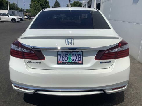Used 2017 Honda Accord EX-L image 5