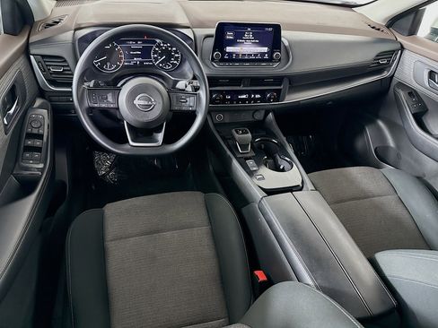 Used 2023 Nissan Rogue SV image 17