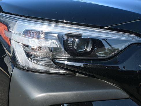 Certified 2024 Subaru Outback Onyx Edition XT AWD/4WD image 11
