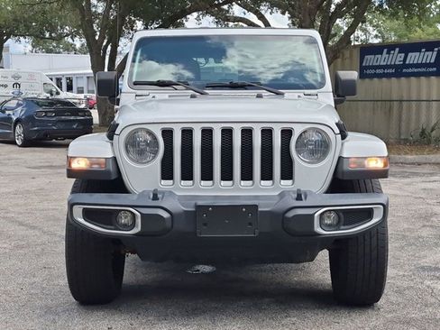 Used 2019 Jeep Wrangler Unlimited Sahara AWD/4WD image 2