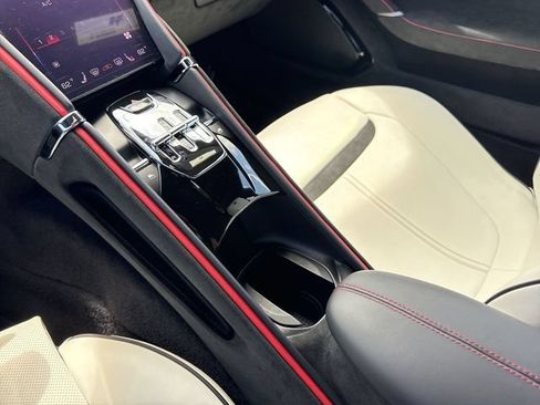 Used 2024 Ferrari Roma RWD image 20