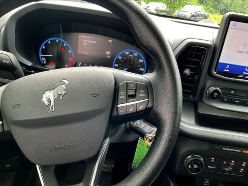 Used 2021 Ford Bronco Sport AWD/4WD image 11