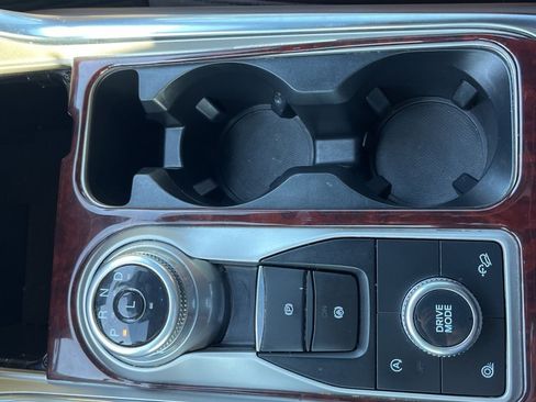 Used 2022 Ford Explorer King Ranch w/ Class IV Trailer Tow Package image 25