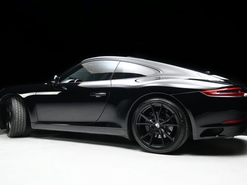 Used 2019 Porsche 911 Carrera RWD image 24