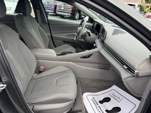 Used 2026 Hyundai Elantra Sport FWD image 27