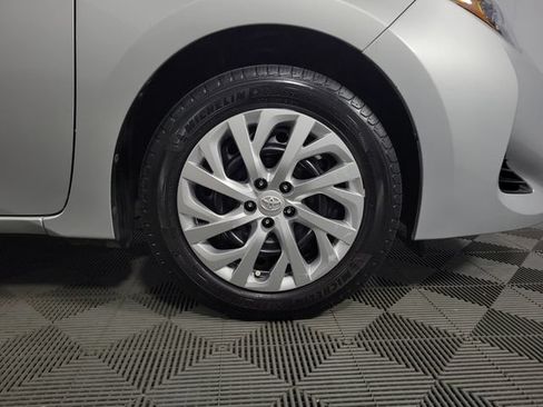 Used 2019 Toyota Corolla LE FWD image 10
