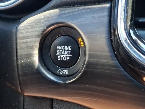 Used 2020 Jeep Grand Cherokee Altitude AWD/4WD image 24