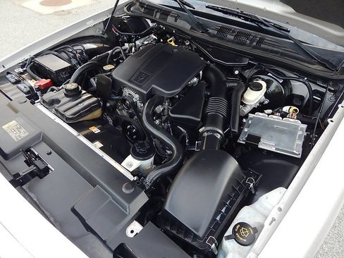 Used 2009 Mercury Grand Marquis LS image 25