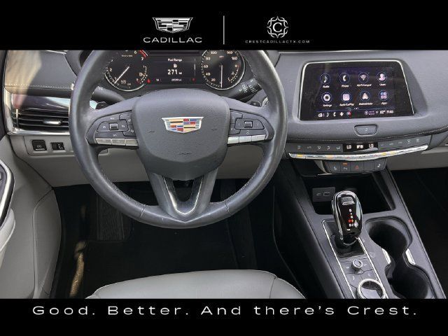 Used 2023 Cadillac XT4 Luxury w/ Cold Weather Package FWD image 13