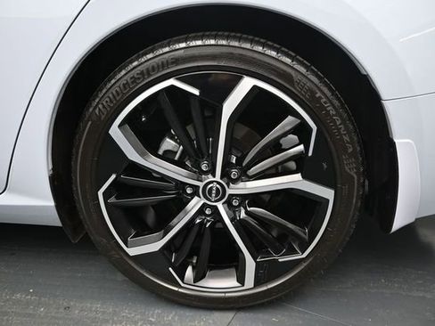 Used 2023 Nissan Altima 2.5 SR w/ SR Premium Package FWD image 9
