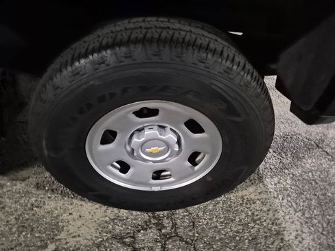 Used 2020 Chevrolet Colorado W/T w/ WT Convenience Package image 9