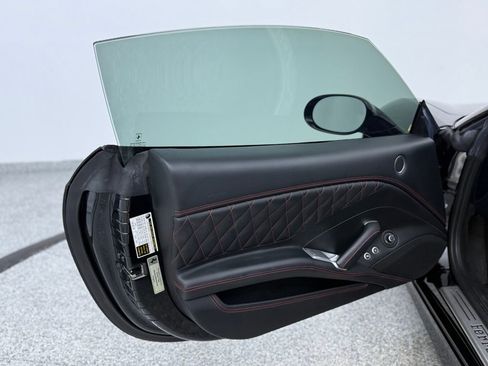 Used 2017 Ferrari California T image 35