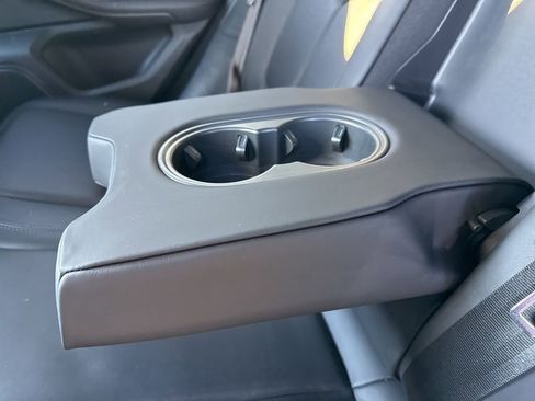 Used 2021 Porsche Macan S image 16