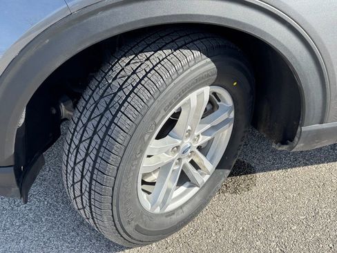 Used 2024 Ford Explorer XLT w/ Equipment Group 202A image 41