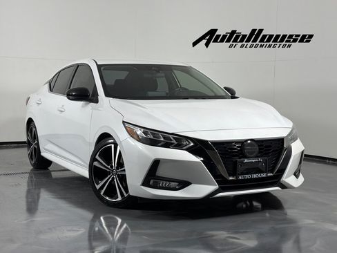 Used 2022 Nissan Sentra SR FWD image 1
