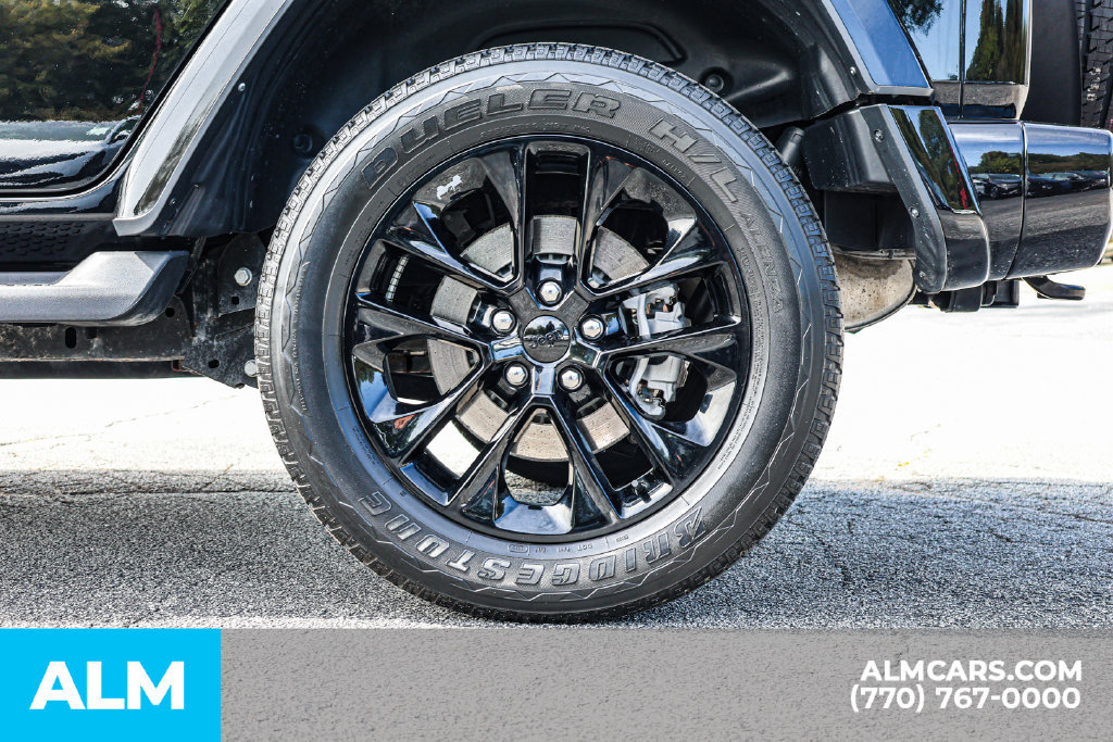 Used 2023 Jeep Wrangler Unlimited Sahara AWD/4WD image 16
