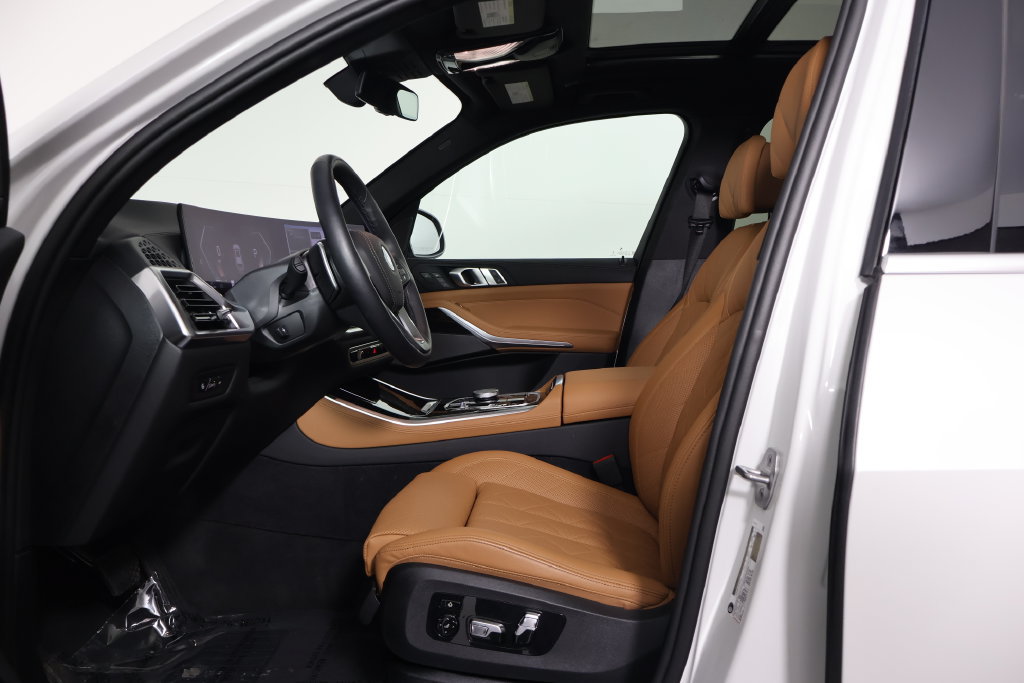 Used 2026 BMW X5 sDrive40i w/ Climate Comfort Package RWD image 10