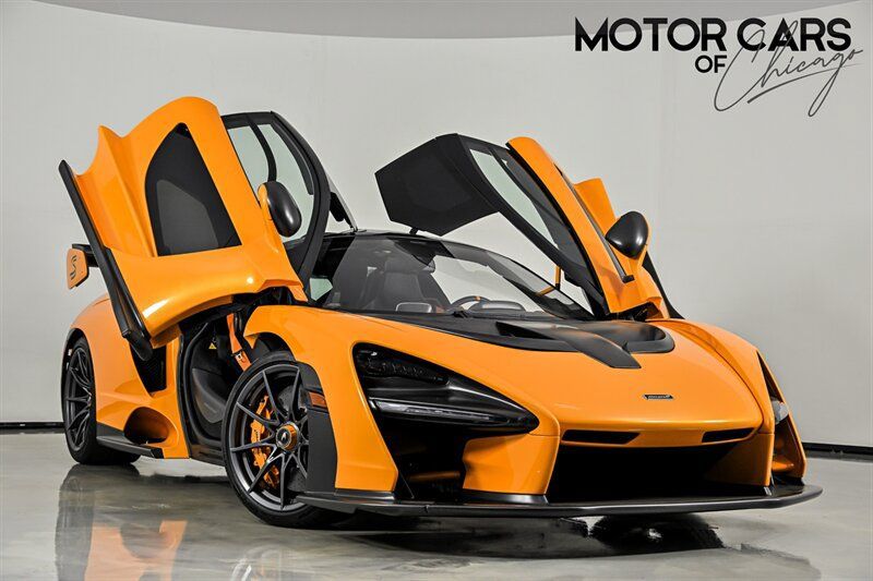 Used 2019 McLaren Senna RWD image 1