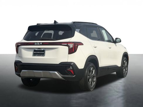 Certified 2024 Kia Seltos S image 8
