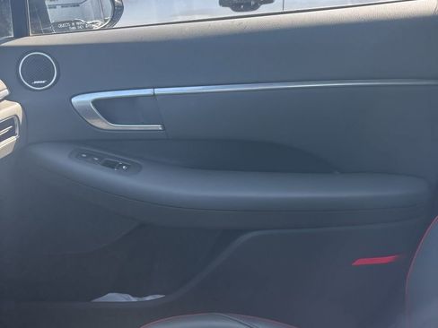 Used 2021 Hyundai Sonata SEL Plus w/ Tech Package image 12