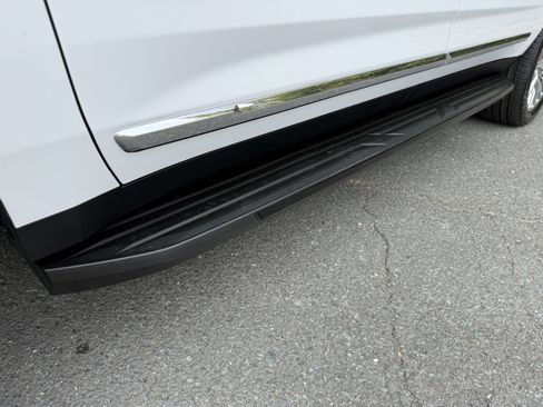 New 2026 GMC Yukon XL Elevation w/ LPO, Illumination Package image 43