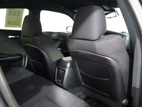 Used 2018 Dodge Charger SXT Plus RWD image 45