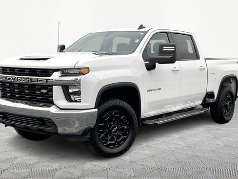 Used 2023 Chevrolet Silverado 2500 LT image 2