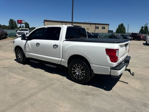 Used 2021 Nissan Titan SV w/ SV Convenience Package AWD/4WD image 34
