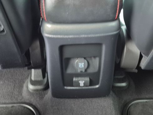 Used 2018 Dodge Journey GT AWD/4WD image 25