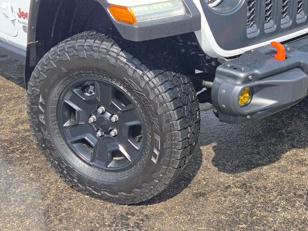 Used 2021 Jeep Gladiator Mojave AWD/4WD image 6