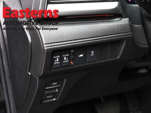 Used 2025 Honda Odyssey Sport-L image 21