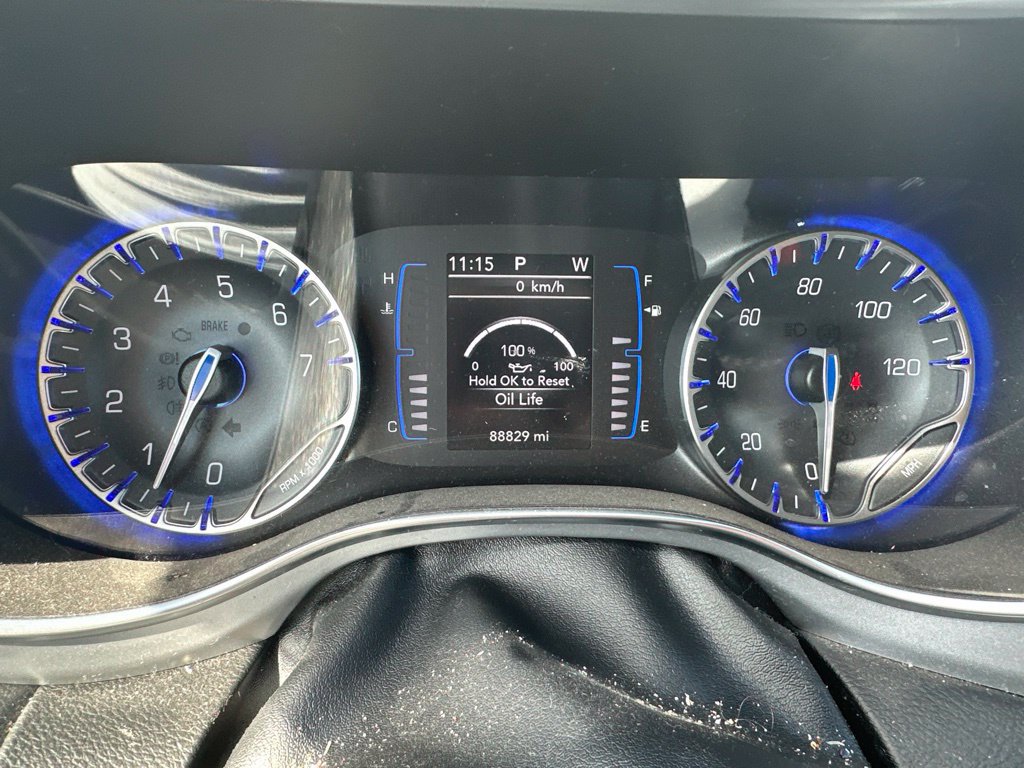 Used 2018 Chrysler Pacifica Touring Plus w/ S Appearance Package FWD image 43