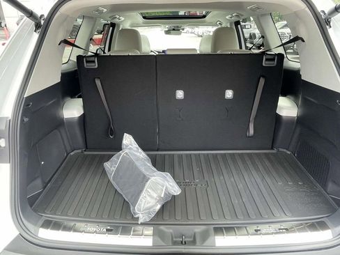 New 2026 Toyota Grand Highlander Limited FWD image 6