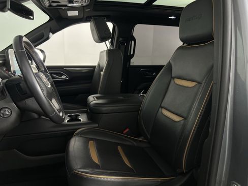 Used 2022 GMC Yukon XL AT4 image 24
