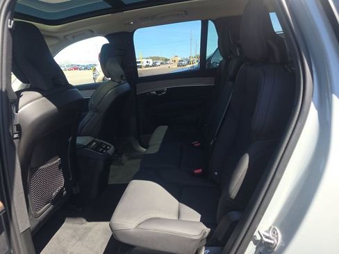 Used 2025 Volvo XC90 B6 Plus AWD/4WD image 11