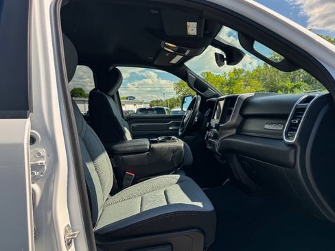 Used 2021 RAM 1500 Big Horn AWD/4WD image 12