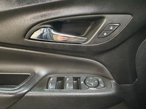 Used 2022 Chevrolet Equinox LT image 14