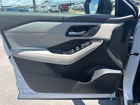 Used 2026 Nissan Rogue Dark Armor FWD image 10