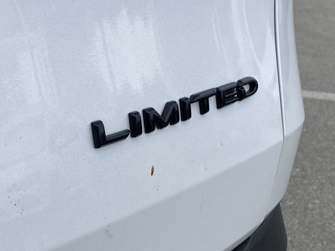 Used 2024 Toyota Grand Highlander AWD Hybrid image 4
