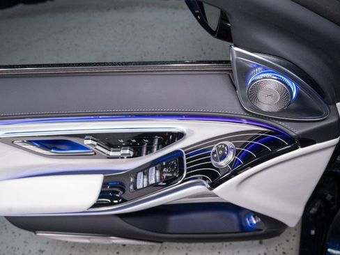 New 2025 Mercedes-Benz Maybach S 680 4MATIC image 11