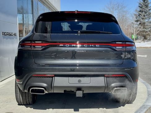 Used 2025 Porsche Macan image 18